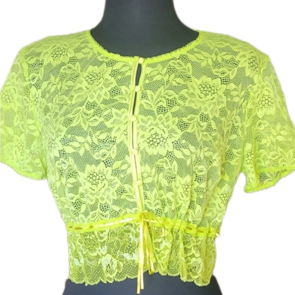 NWT “SAVAGE X FENTY” CHARTREUSE COLOR LACE CAMISOLE or CROPPED TOP SIZE XL - Picture 1 of 11